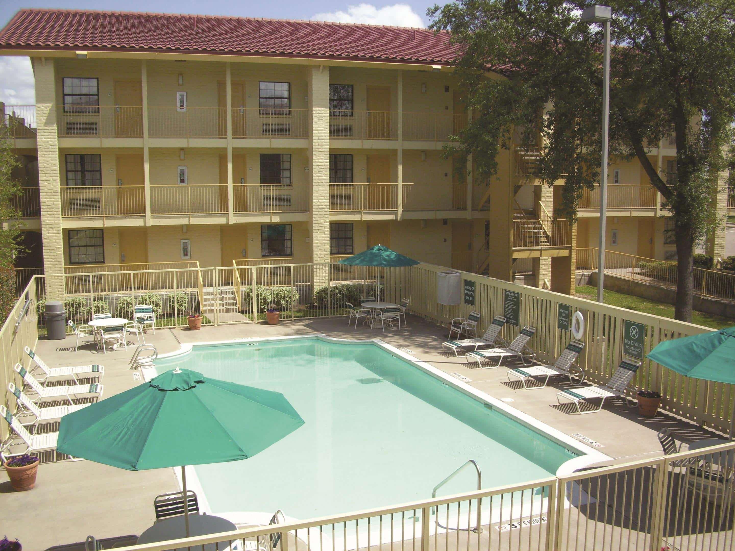 La Quinta Inn By Wyndham Temple Exterior photo